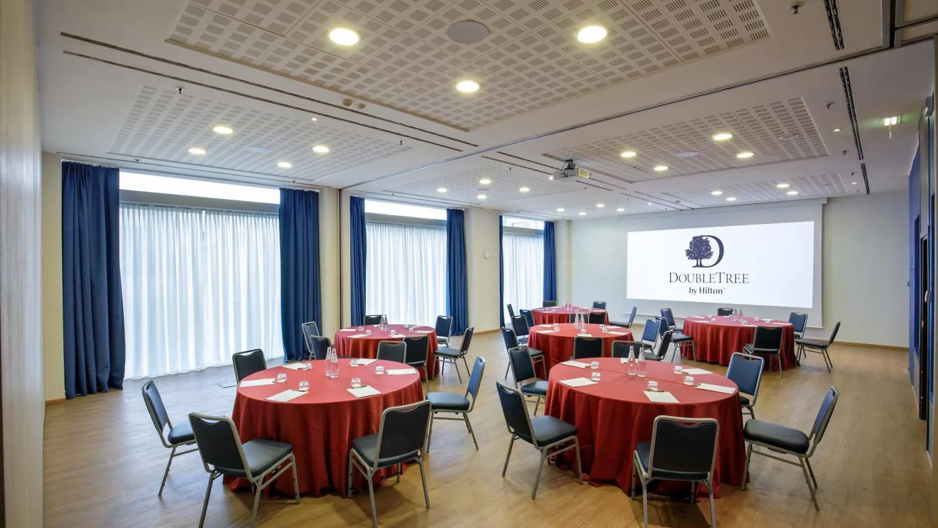 מלון Doubletree By Hilton מילאנו