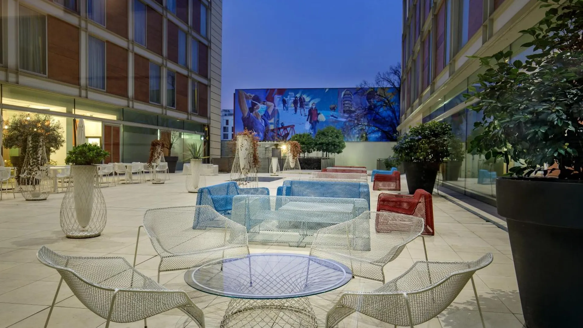 Doubletree By Hilton Milan Hotel