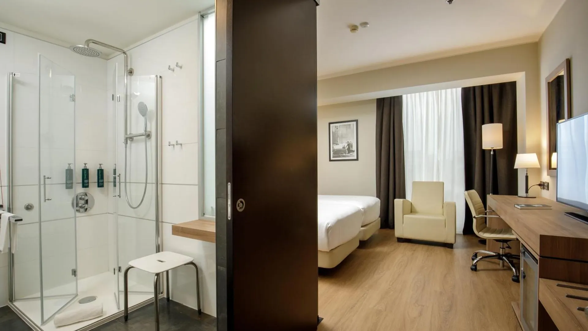 מלון Doubletree By Hilton מילאנו