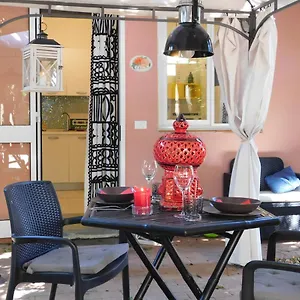 Appartement Con Piscina Immersa Nel Italië