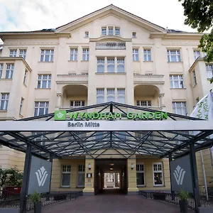 מלון Wyndham Garden Mitte ****