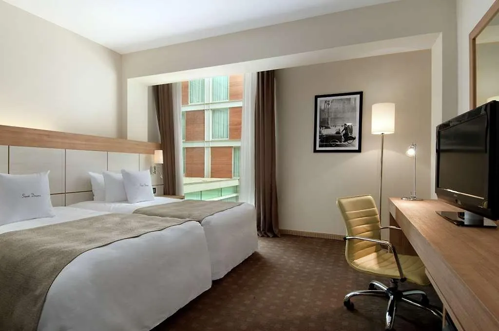 Doubletree By Hilton Milan Otel