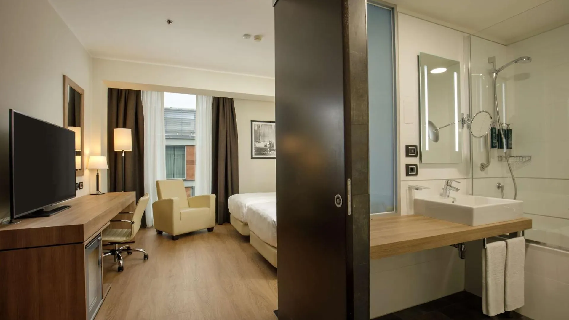 Doubletree By Hilton Milan Otel