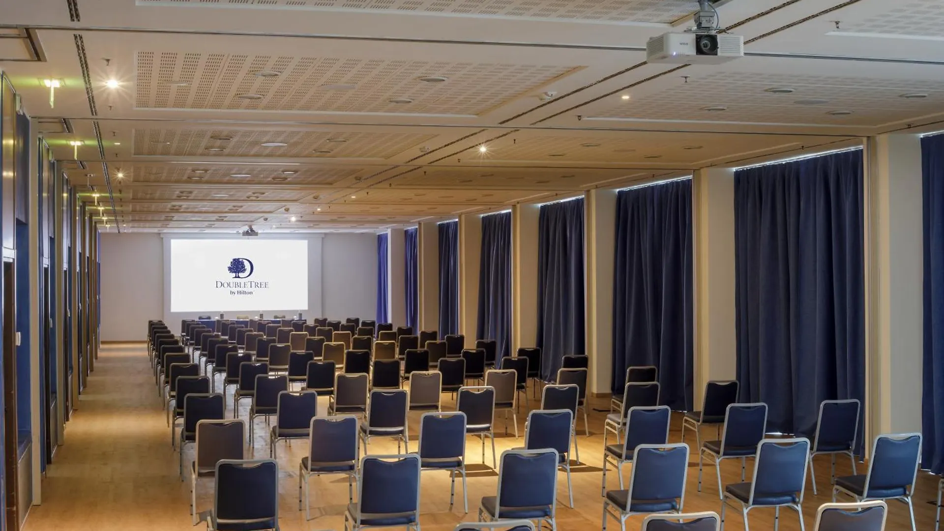 Doubletree By Hilton Milan Hotel