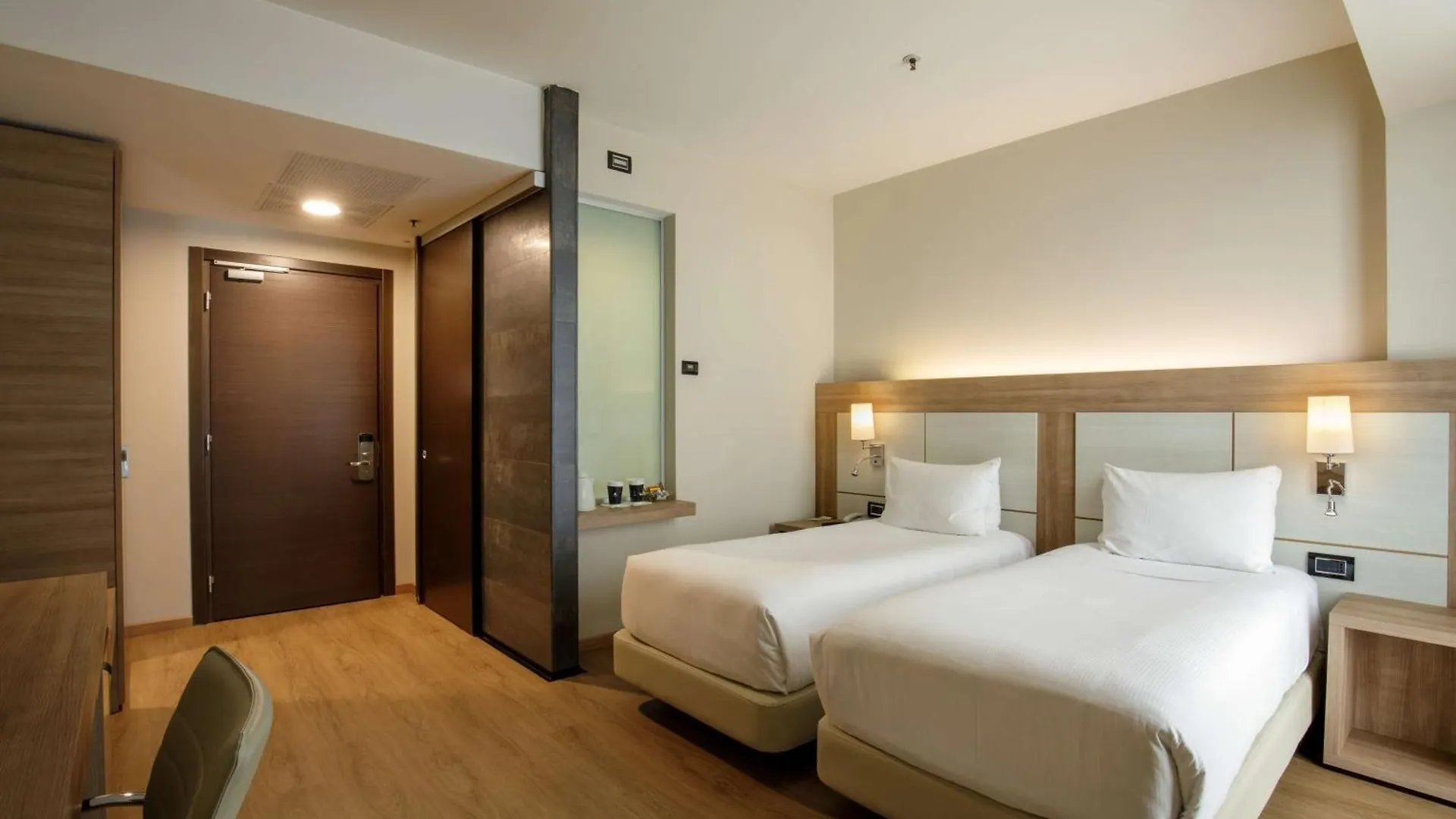 Doubletree By Hilton Milan Hotel