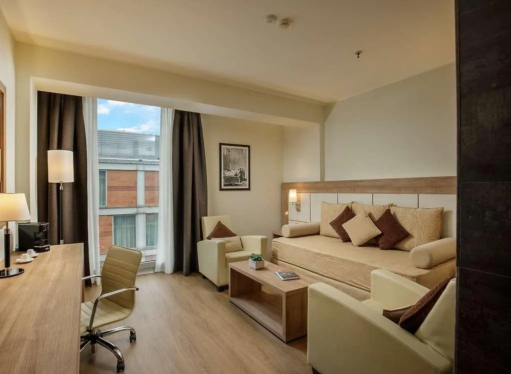 Doubletree By Hilton Milan Hotel