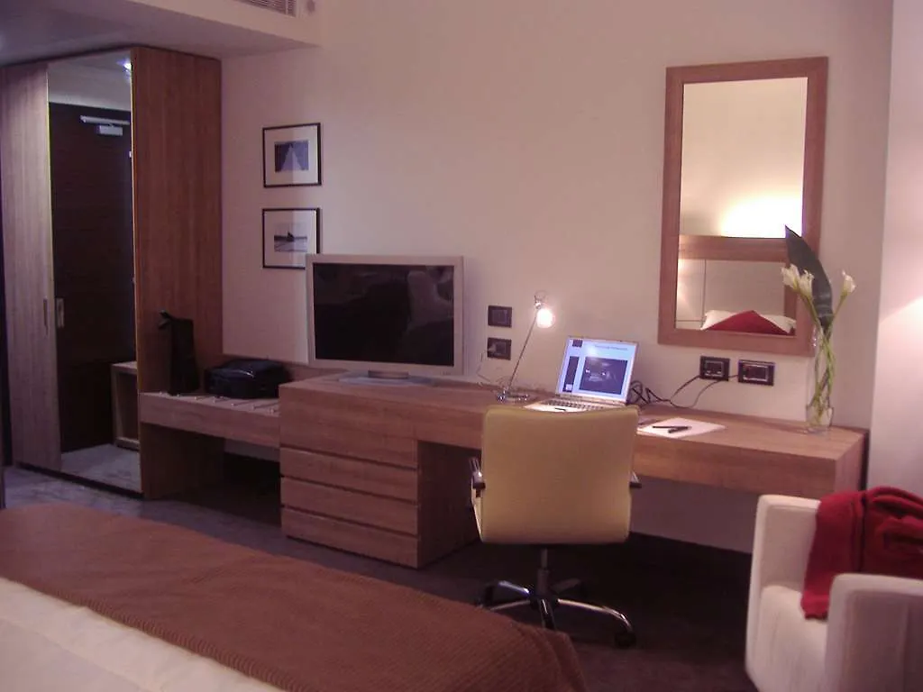 ****  Doubletree By Hilton Milan Hotel Italy
